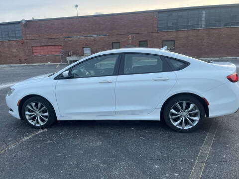2016 Chrysler 200 S
