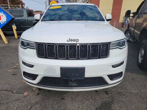 2018 Jeep Grand Cherokee for sale at OFIER AUTO SALES in Freeport NY
