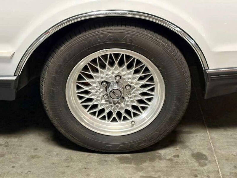 1990 Lincoln Mark VII LSC