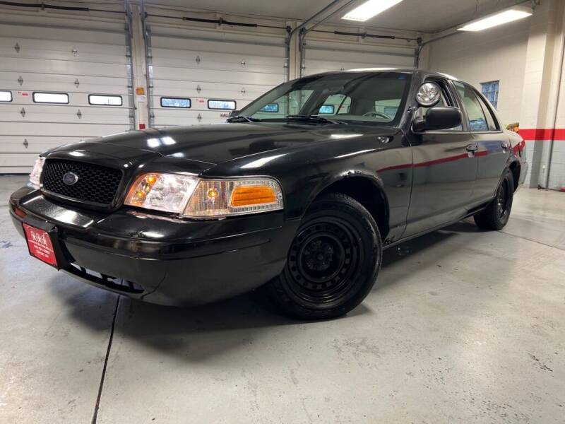 2001 Ford Crown Victoria for sale at Mission Auto SALES LLC in Canton OH