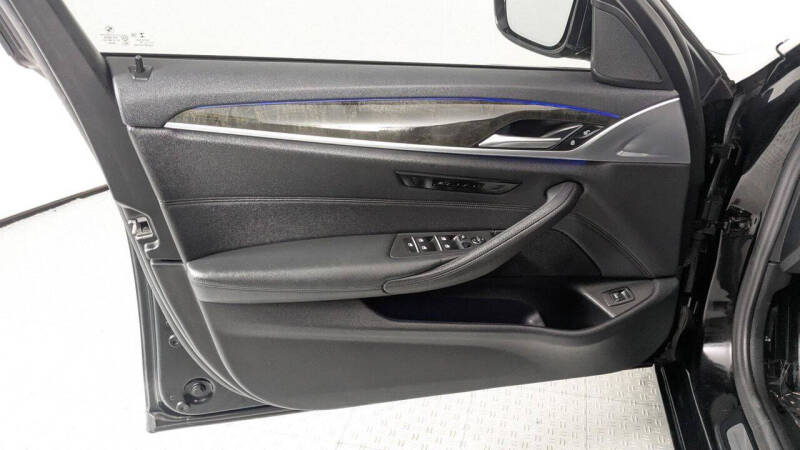 2020 BMW 5 Series 530i