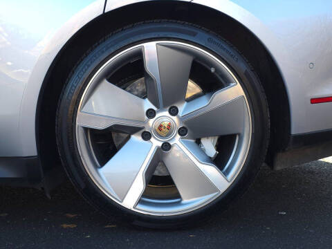 2020 Porsche Taycan Turbo