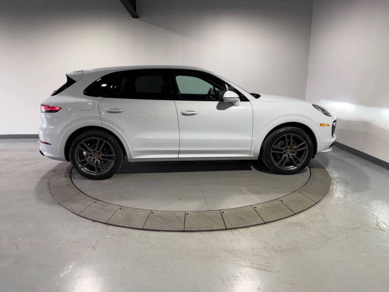 2022 Porsche Cayenne