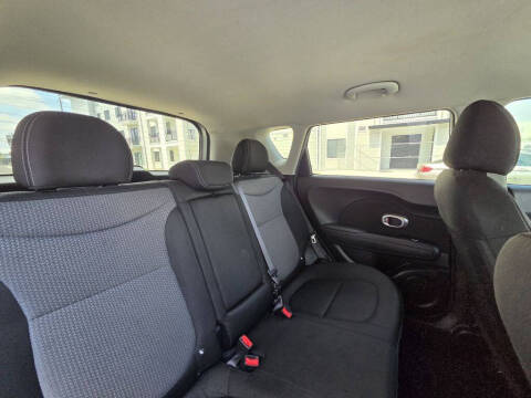 2019 Kia Soul +