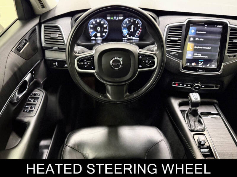 2020 Volvo XC90 T5 Momentum