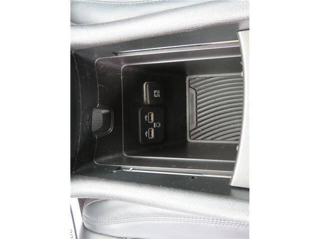 2017 Chrysler 200 Limited Platinum