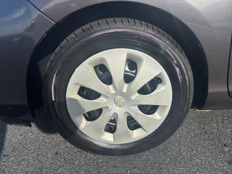 2012 Toyota Prius c Two