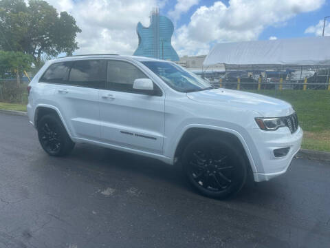 2020 Jeep Grand Cherokee for sale at Auto Resource in Hollywood FL