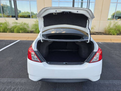 2016 Nissan Versa 1.6 SV