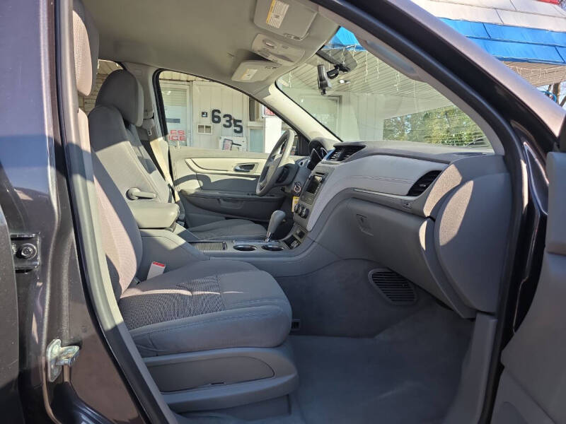 2016 Chevrolet Traverse LS