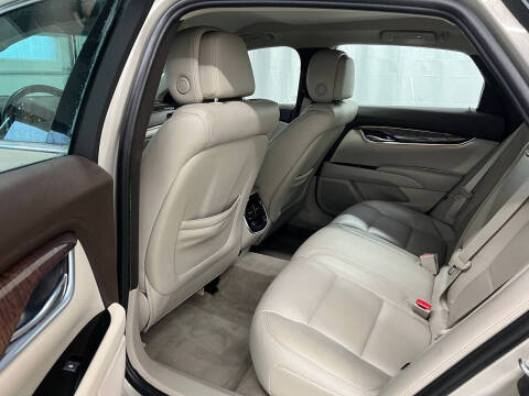 2013 Cadillac XTS Luxury Collection