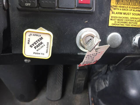 2000 Thomas Built Buses Saf-T-Liner EF