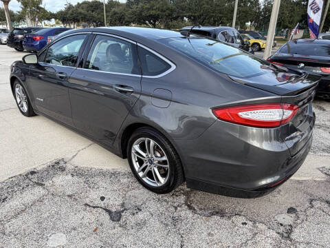 2016 Ford Fusion Hybrid Titanium