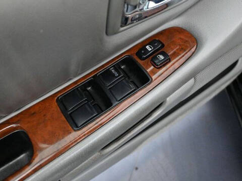 2002 Toyota Avalon XL