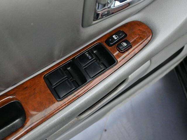 2002 Toyota Avalon XL