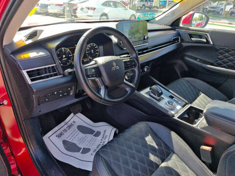 2024 Mitsubishi Outlander PHEV SEL