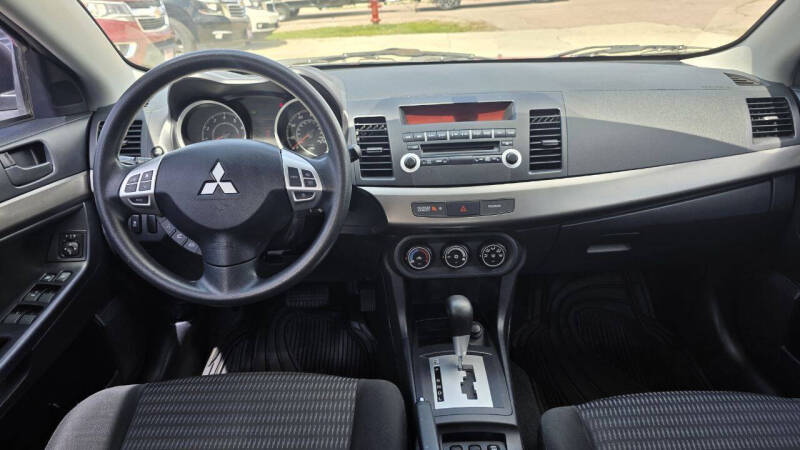 2013 Mitsubishi Lancer SE