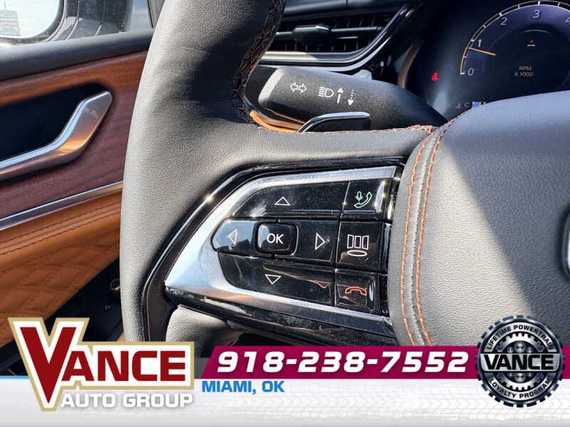 2026 Jeep Grand Cherokee Summit