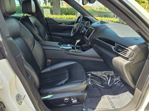 2023 Maserati Levante Modena