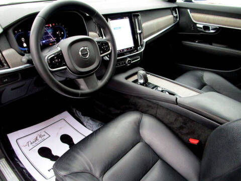 2023 Volvo S90 B6 Plus