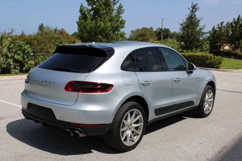 2016 Porsche Macan S