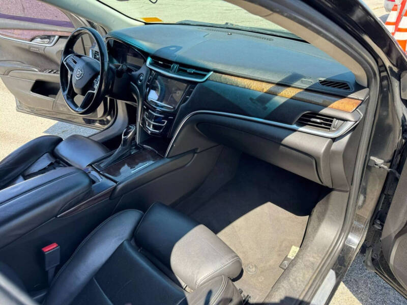 2013 Cadillac XTS Luxury Collection