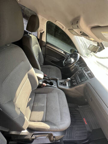 2018 Volkswagen Golf TSI SE