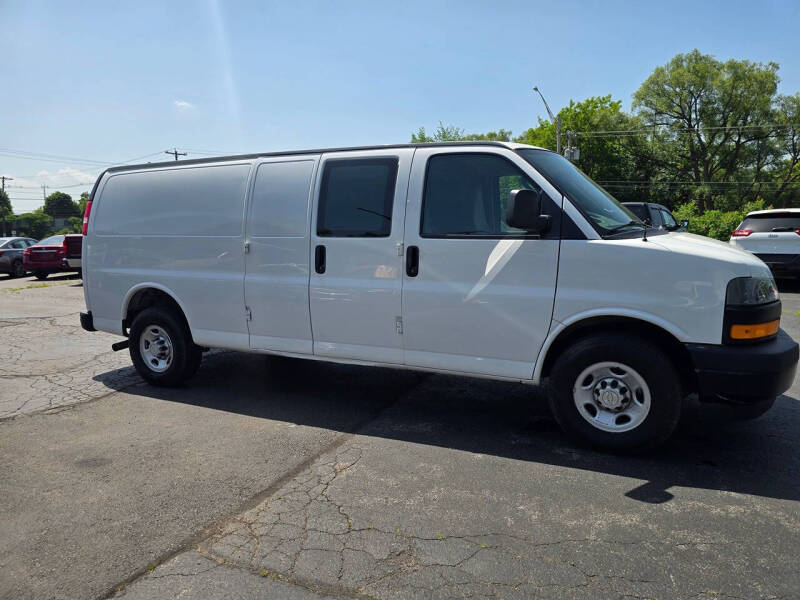 2020 Chevrolet Express 3500