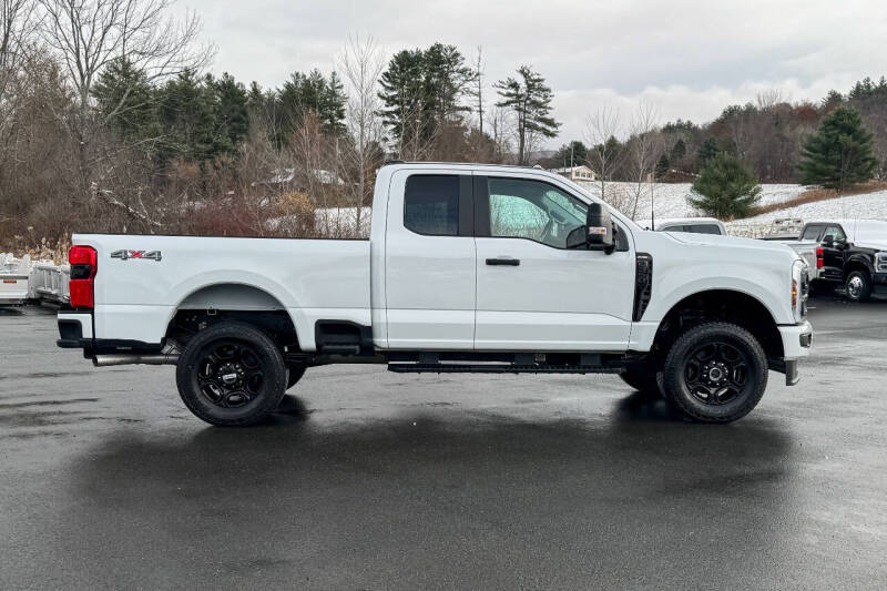 2024 Ford F-350 Super Duty XL