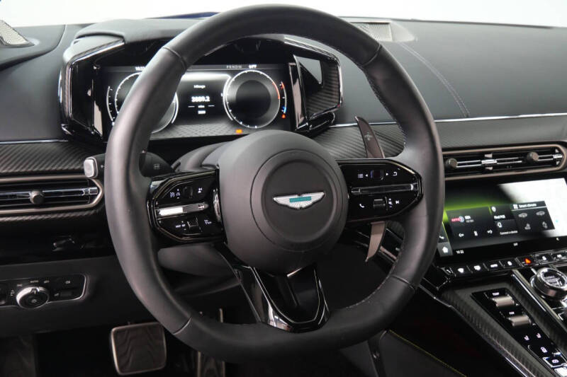 2025 Aston Martin Vantage