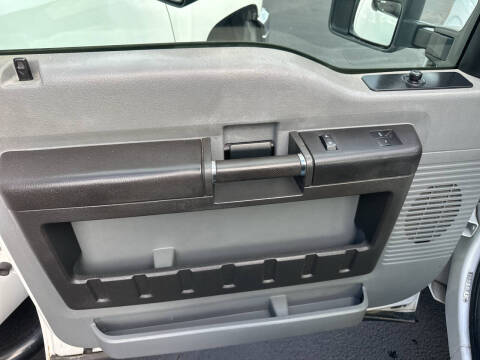 2012 Ford F-350 Super Duty XL