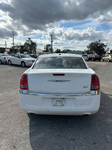 2013 Chrysler 300