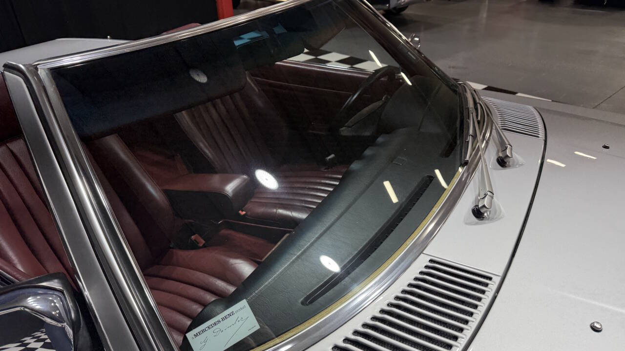 1988 Mercedes-Benz 560-Class 46