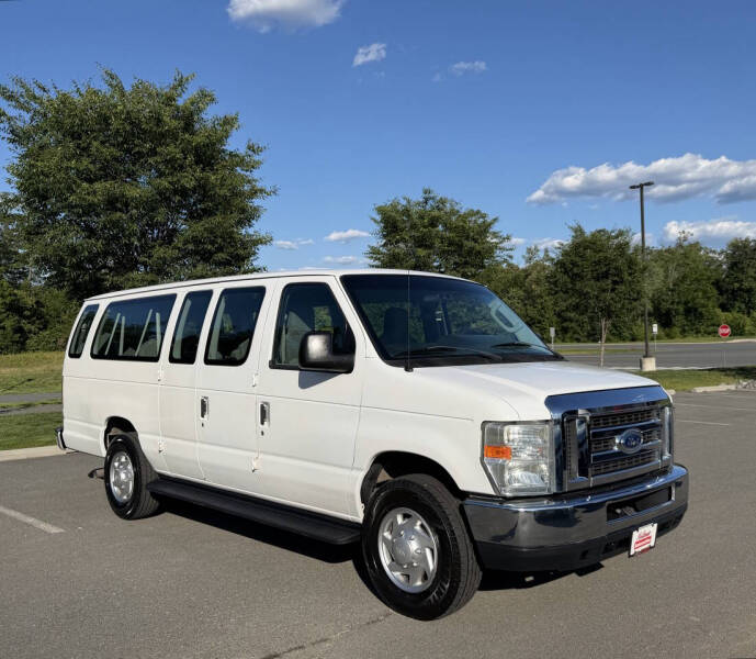 2012 Ford E-Series E-350 SD XLT