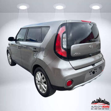 2018 Kia Soul +