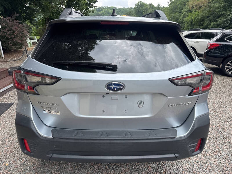2022 Subaru Outback Premium