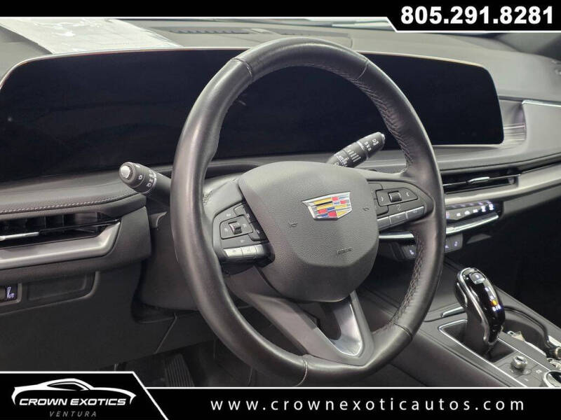 2025 Cadillac XT4 Premium Luxury