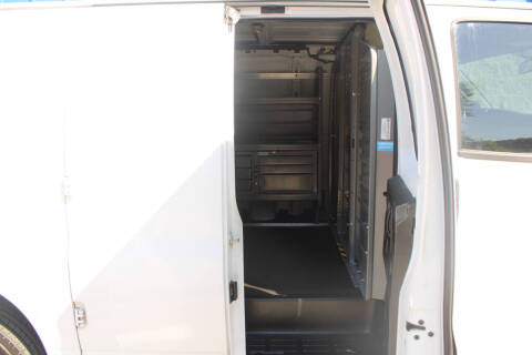 2022 Chevrolet Express 2500