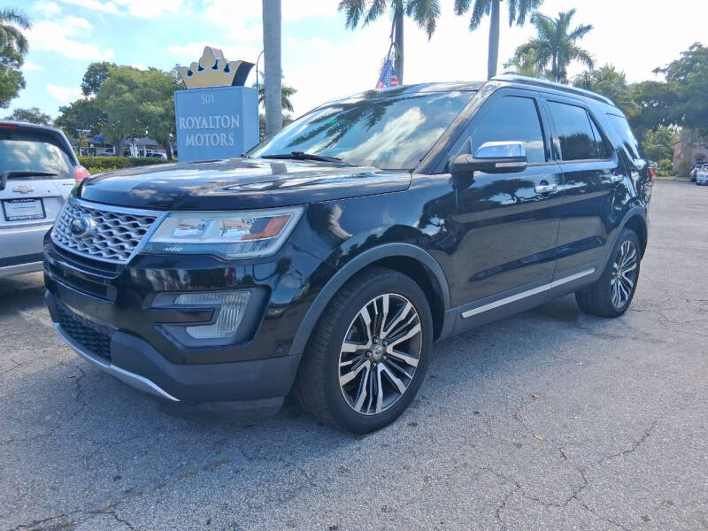 2016 Ford Explorer Platinum's photo