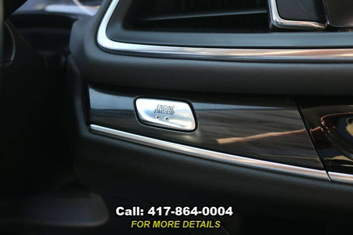 White 2019 Buick Enclave Essence 4x4 Essence 4dr Crossover 2