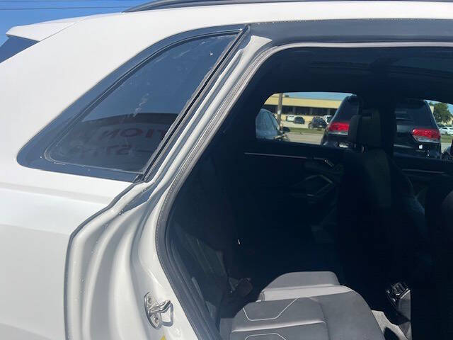 2024 Audi Q3 quattro S line Prem Plus 45 TFSI