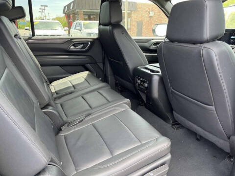 2024 Chevrolet Suburban LT