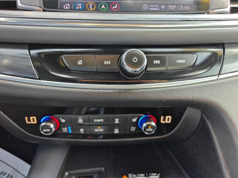 2022 Buick Enclave Premium