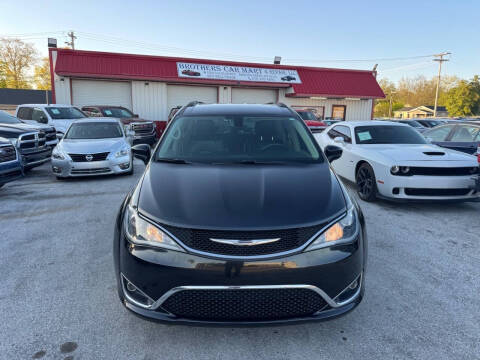 2017 Chrysler Pacifica Touring Plus