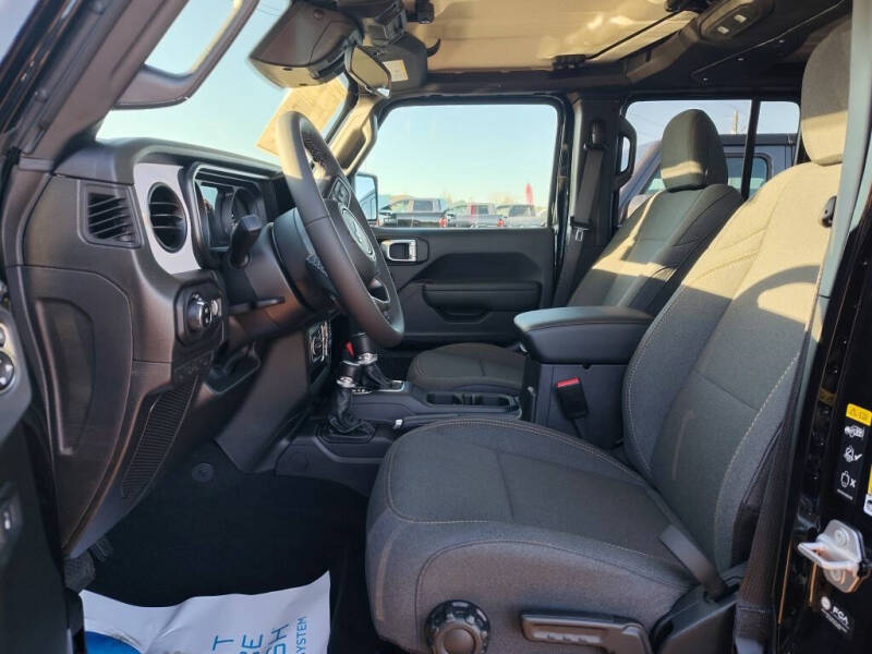 2026 Jeep Gladiator Sport S