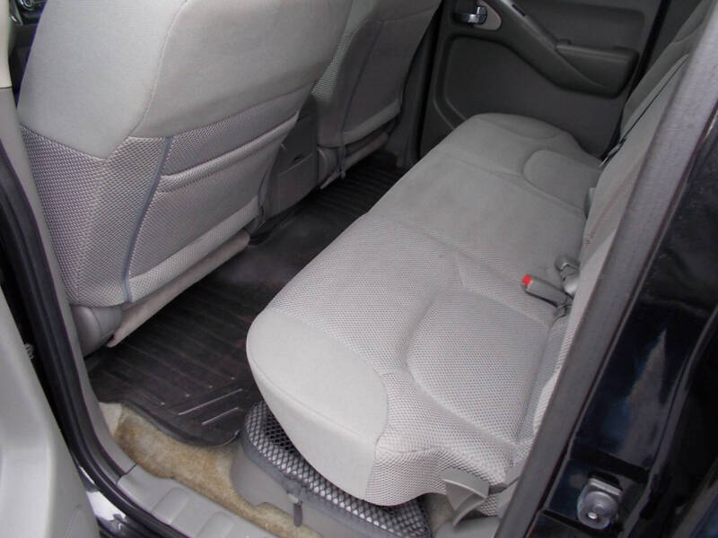 2016 Nissan Frontier SV