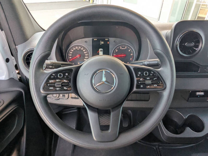 2023 Mercedes-Benz Sprinter 2500