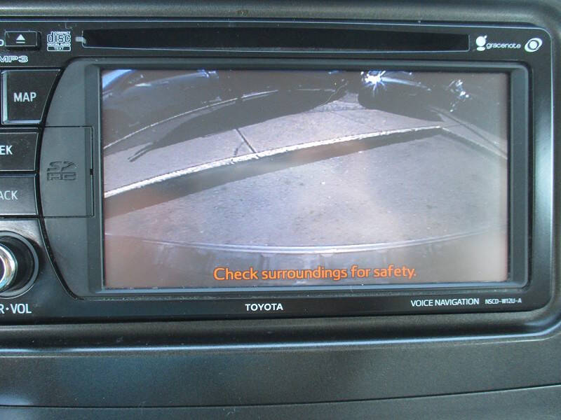 2014 Toyota Sienna LE 7-Passenger