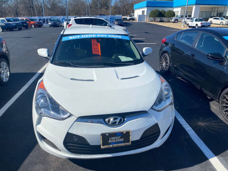 2013 Hyundai Veloster for sale at Credit Builders Auto in Texarkana TX