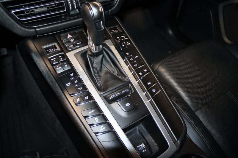 2020 Porsche Macan